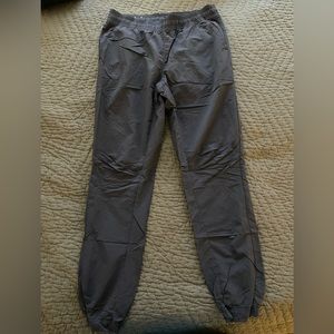 Columbia outdoor adventure joggers